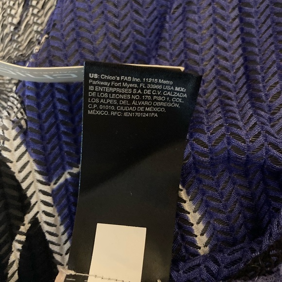 NWT Chicos Travelers Floral wheatmesh jacket. Deep Amparo Blue size S/M - Picture 6 of 7